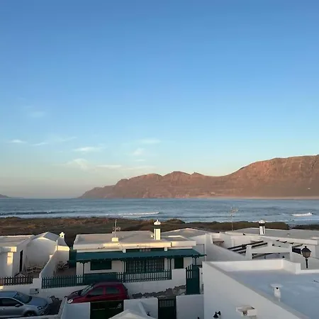Famara, Apto. En Zona Tranquila A 200m Del Mar. Appartement Famara