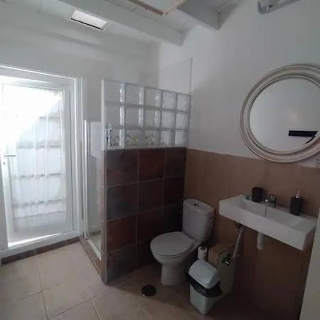 Famara, Apto. En Zona Tranquila A 200m Del Mar. Apartment *